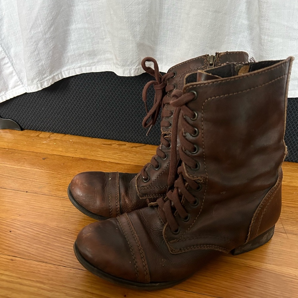 Steve Madden boots